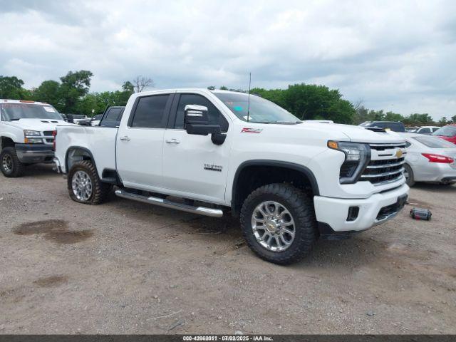  Salvage Chevrolet Silverado 2500