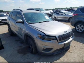  Salvage Jeep Cherokee