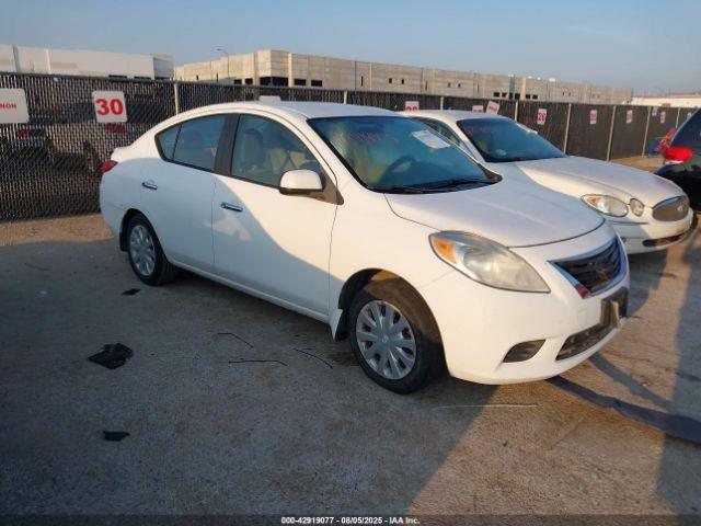  Salvage Nissan Versa