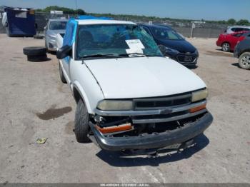  Salvage Chevrolet S-10