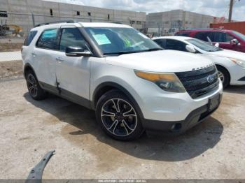  Salvage Ford Explorer