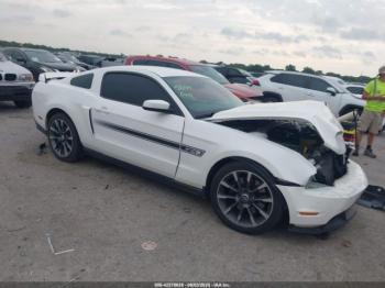  Salvage Ford Mustang