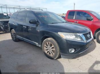  Salvage Nissan Pathfinder