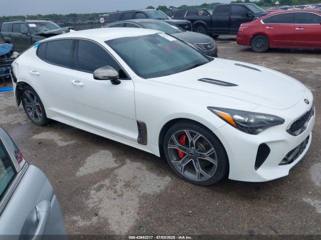  Salvage Kia Stinger