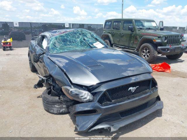  Salvage Ford Mustang