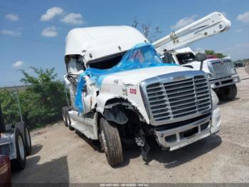  Salvage Freightliner Cascadia 125