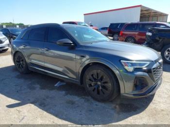  Salvage Audi Q8