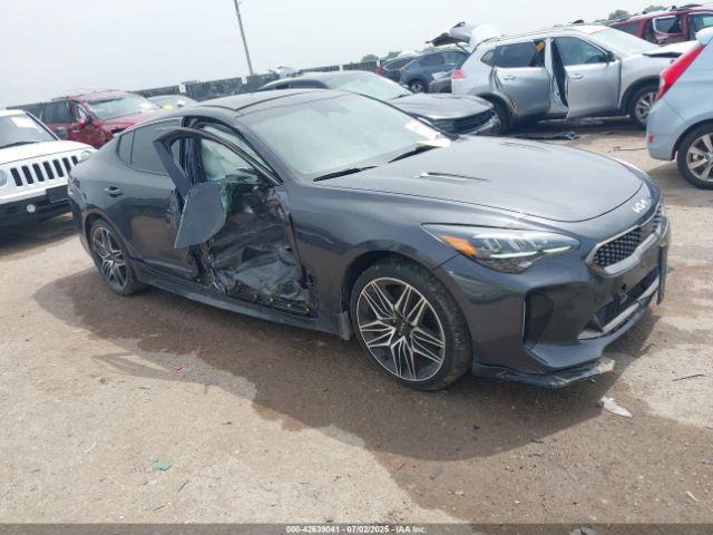  Salvage Kia Stinger