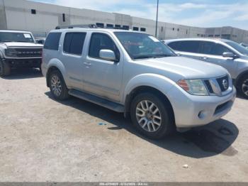 Salvage Nissan Pathfinder