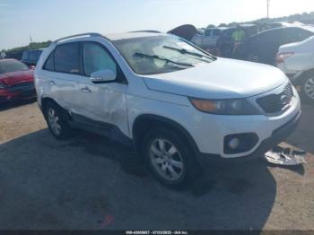  Salvage Kia Sorento