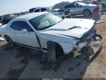  Salvage Dodge Challenger