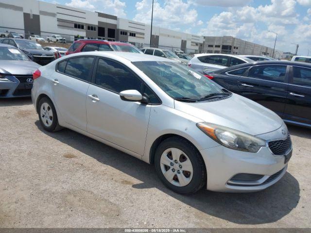  Salvage Kia Forte