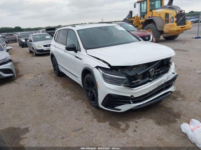  Salvage Volkswagen Tiguan
