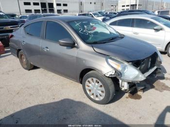  Salvage Nissan Versa
