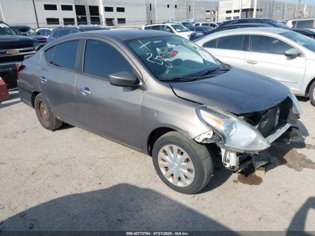  Salvage Nissan Versa