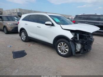  Salvage Kia Sorento
