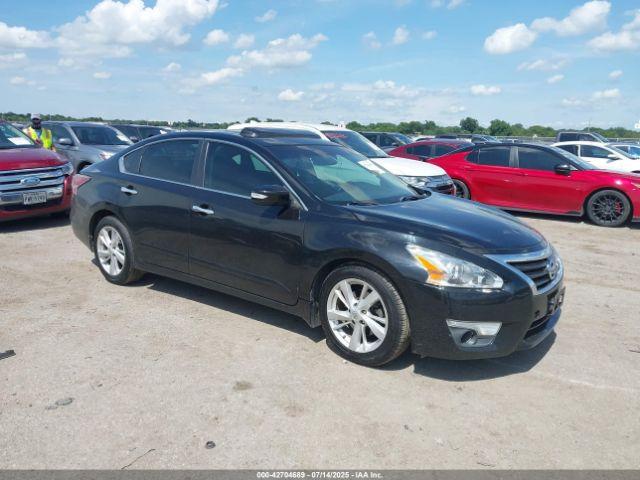  Salvage Nissan Altima