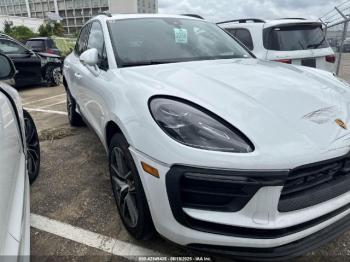  Salvage Porsche Macan
