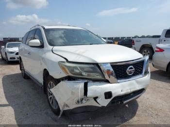  Salvage Nissan Pathfinder