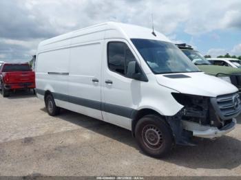  Salvage Mercedes-Benz Sprinter 2500