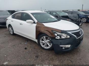  Salvage Nissan Altima