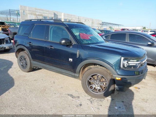  Salvage Ford Bronco