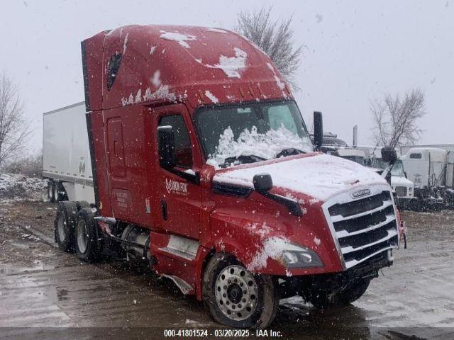  Salvage Freightliner New Cascadia 126