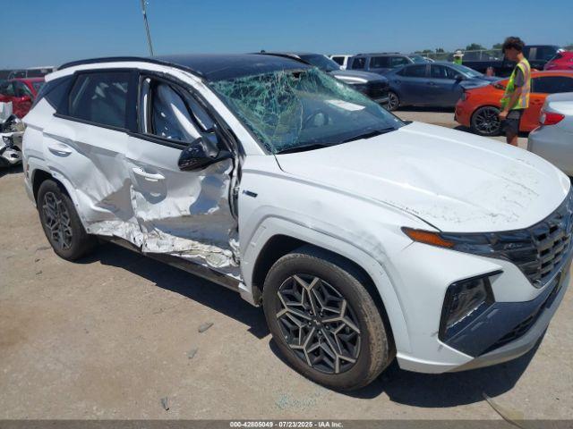  Salvage Hyundai TUCSON