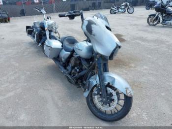  Salvage Harley-Davidson Flhxs
