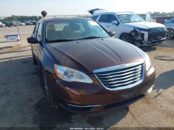  Salvage Chrysler 200