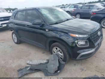  Salvage Hyundai VENUE