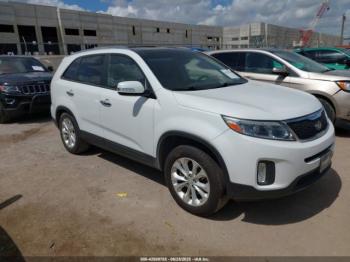  Salvage Kia Sorento