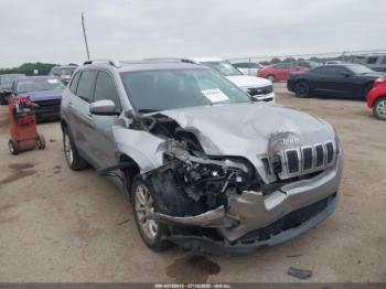  Salvage Jeep Cherokee