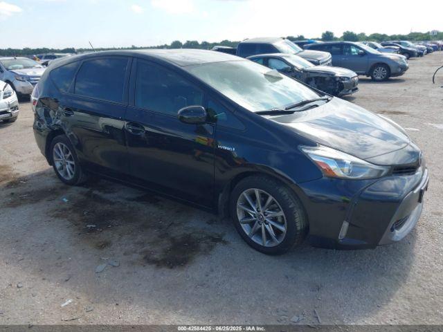  Salvage Toyota Prius v