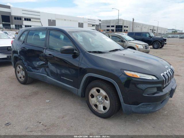  Salvage Jeep Cherokee