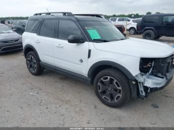  Salvage Ford Bronco