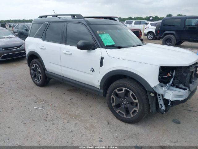  Salvage Ford Bronco