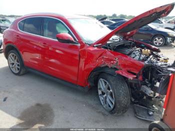  Salvage Alfa Romeo Stelvio
