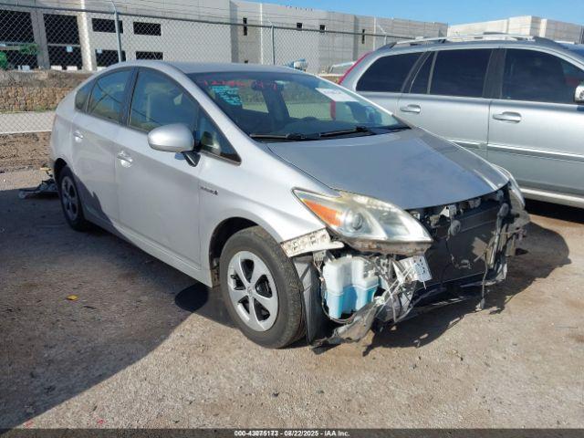  Salvage Toyota Prius