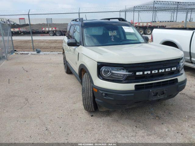  Salvage Ford Bronco