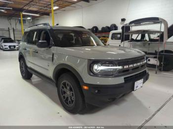  Salvage Ford Bronco
