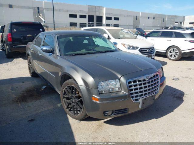  Salvage Chrysler 300