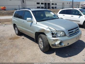  Salvage Toyota Highlander