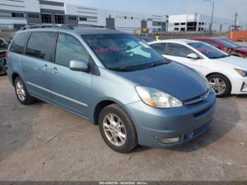  Salvage Toyota Sienna