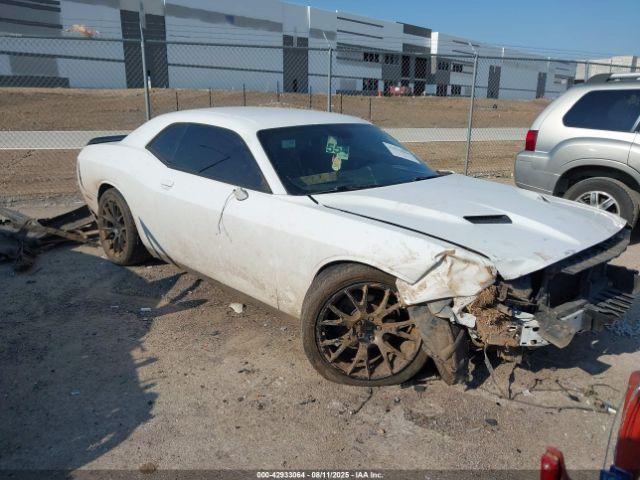  Salvage Dodge Challenger