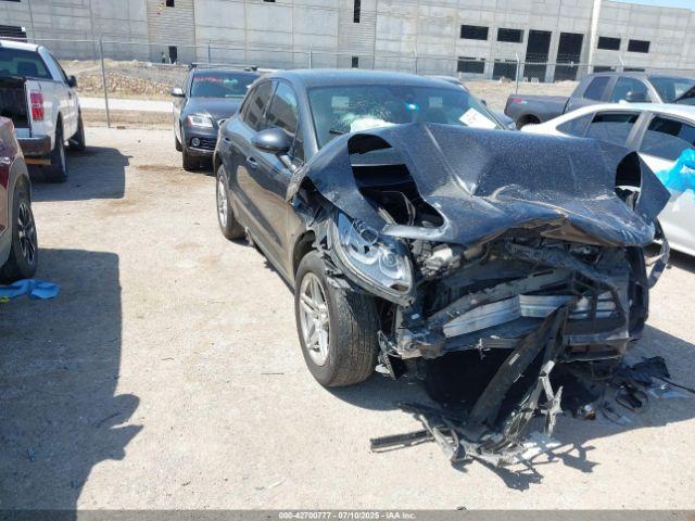  Salvage Porsche Macan