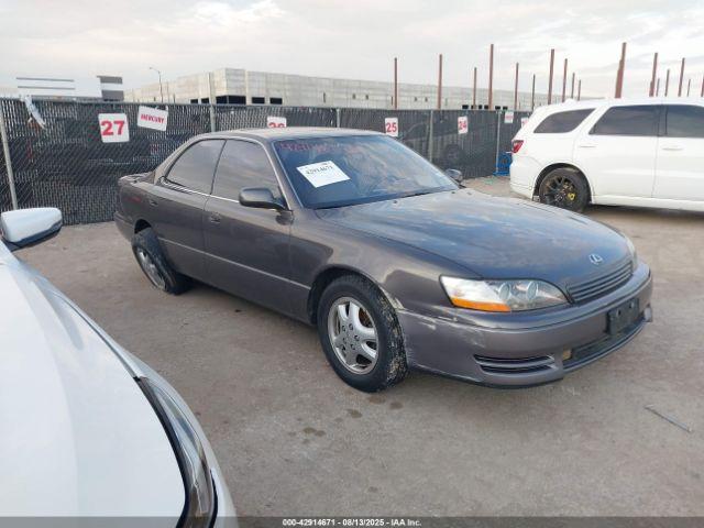  Salvage Lexus Es
