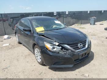  Salvage Nissan Altima