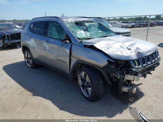  Salvage Jeep Compass