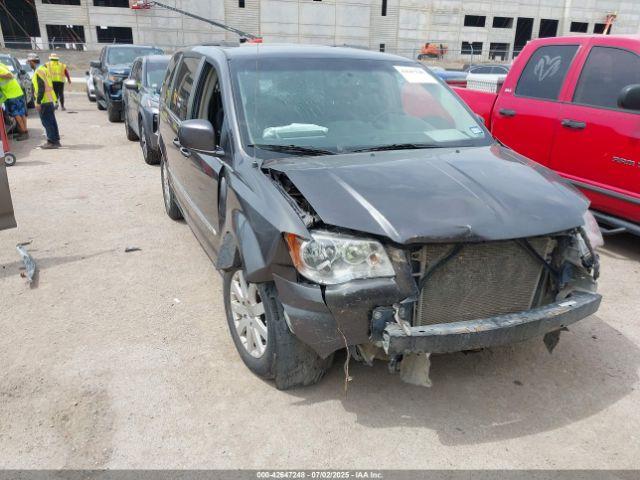  Salvage Chrysler Town & Country